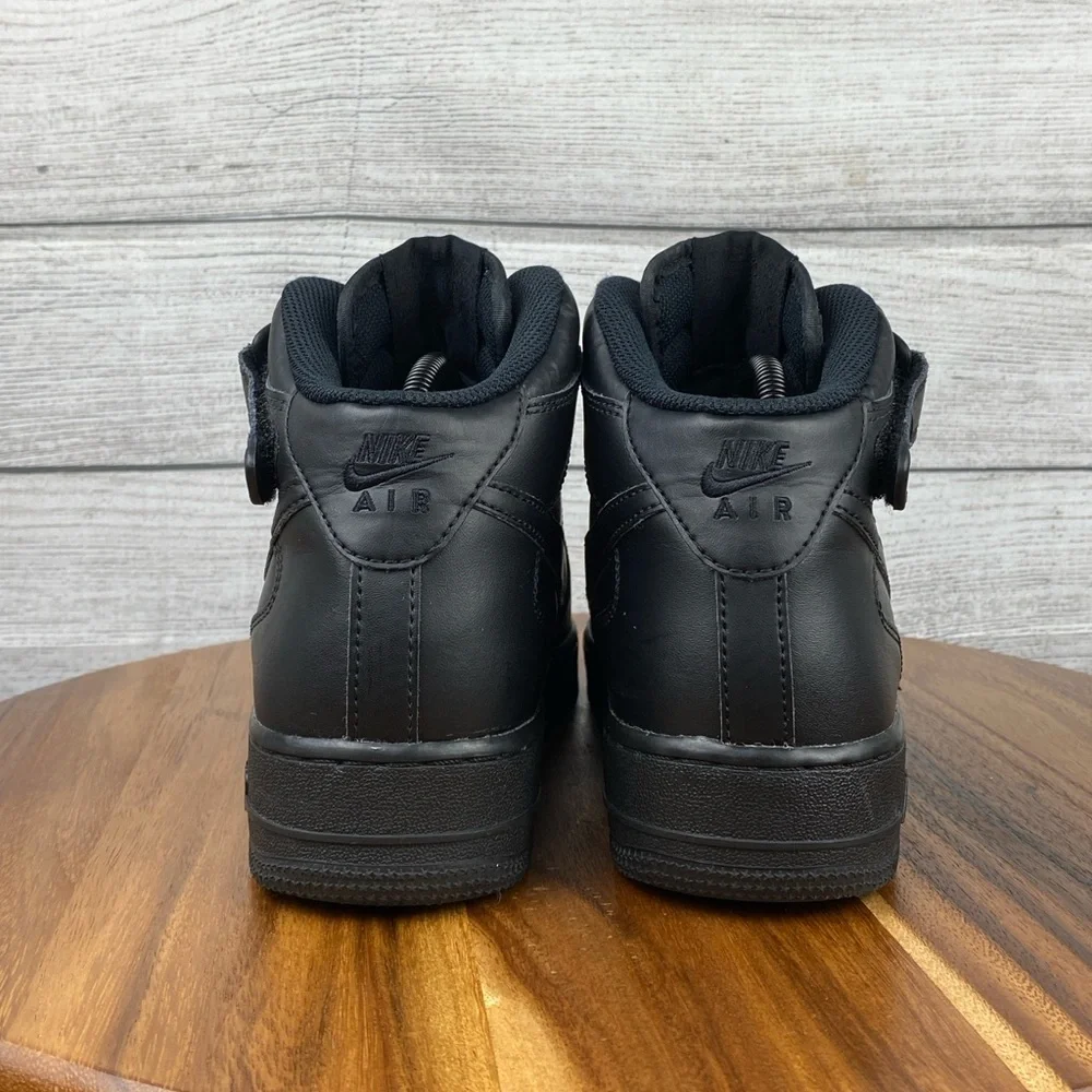 Nike Air Force 1 Mid Triple Black Shoe 314195-004 Men’s Size 7 / Womens Size 8.5